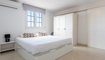 Resa estates Ibiza san Jose te koop villa main bedroom 3.jpg